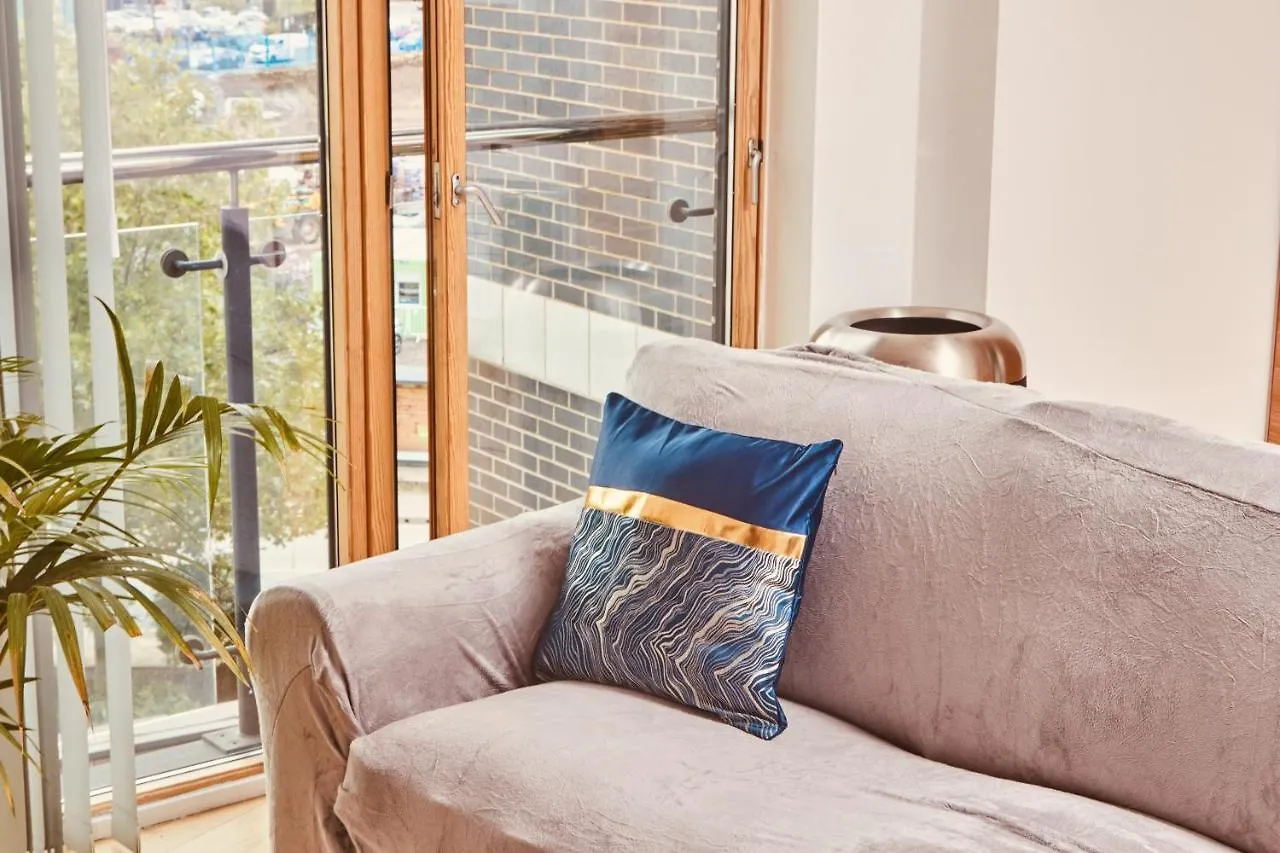 Apartamento Modern Leeds Dock Apt &Free Secure Parking!