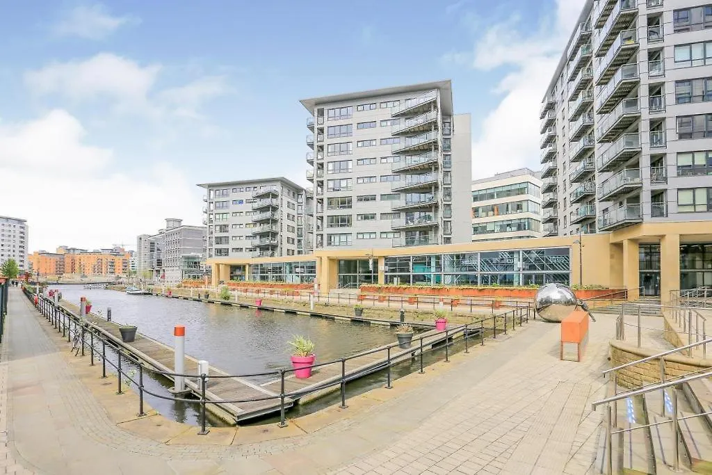 Modern Leeds Dock Apt &Free Secure Parking! Leeds (West Yorkshire)